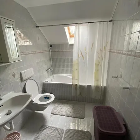 Apartman Dino *