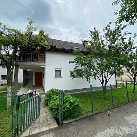 Apartman Dino *